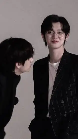 ai character: yeonjun and V background