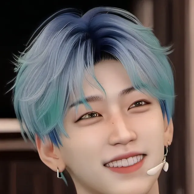 chat with ai character: Felix (Stray Kids)