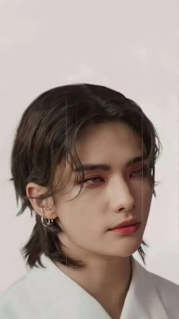 ai character: Hyunjin background