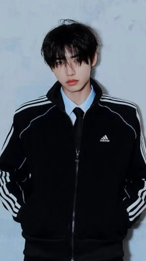 ai character: Sunghoon background