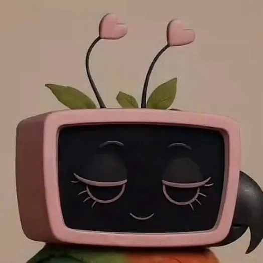 chat with ai character: Pigeon Melanie 