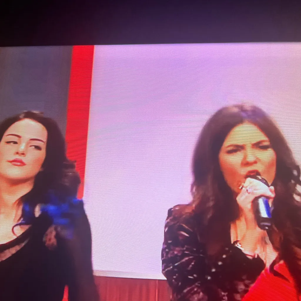 chat with ai character: victorious