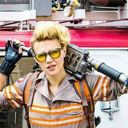 chat with ai character: Jillian Holtzmann