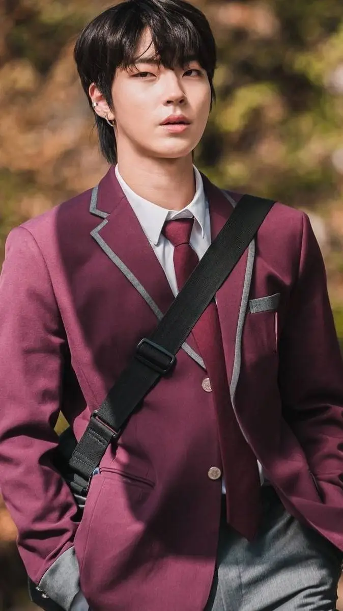 ai character: Han Seojun background