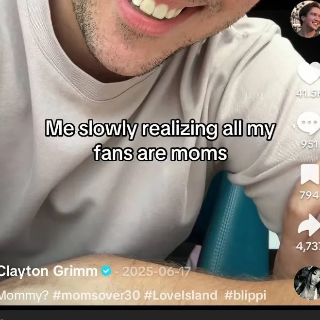 chat with ai character: blippt
