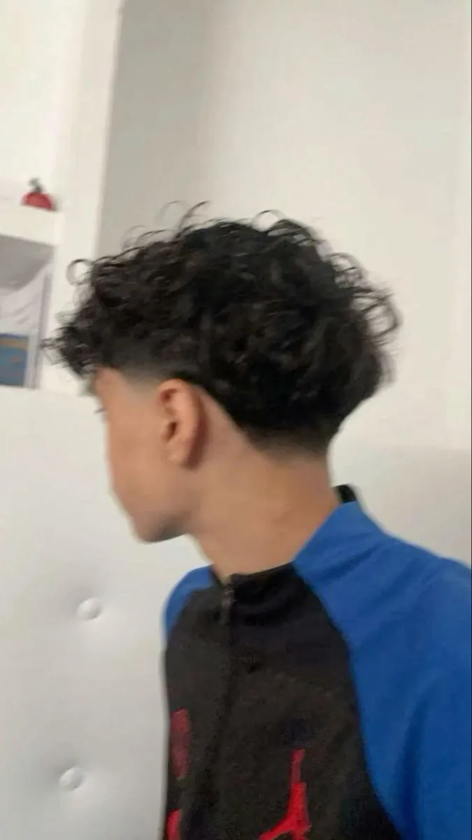 ai character: Hamza  background