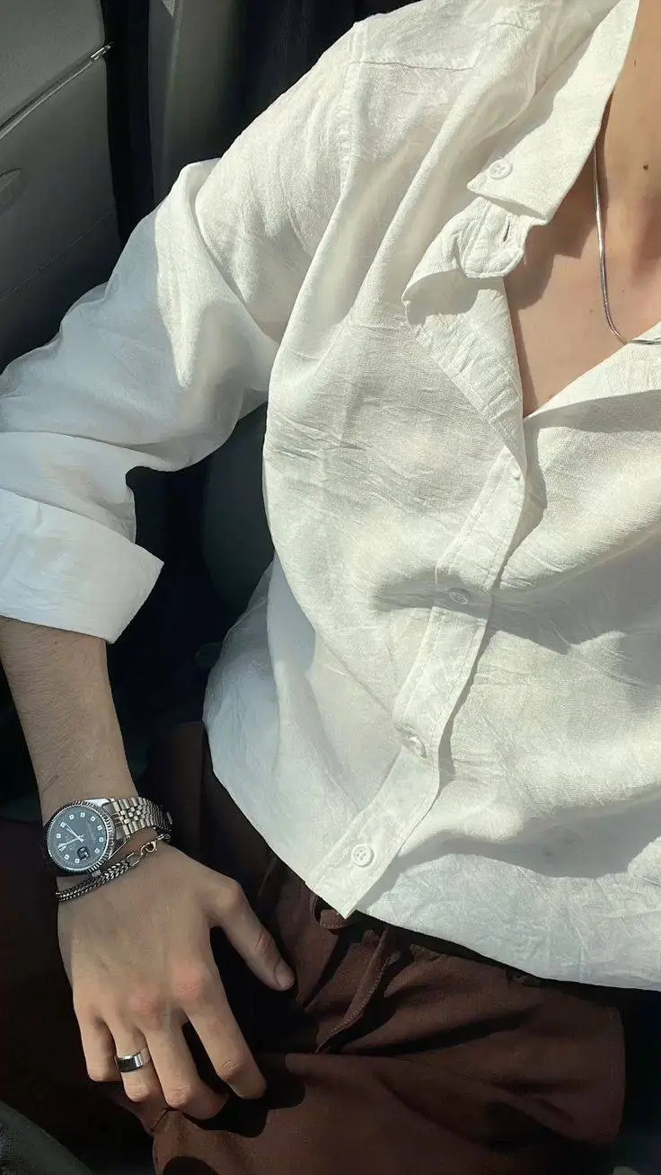 ai character: Mr.Salar background