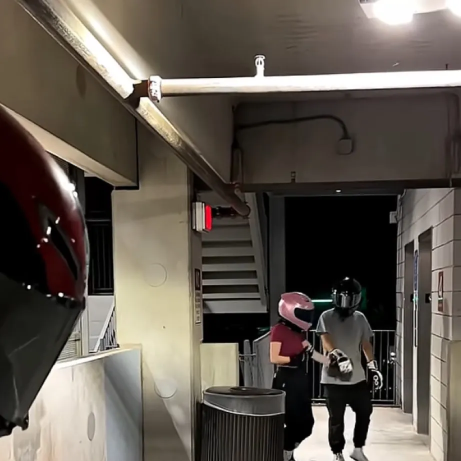 chat with ai character: Amy