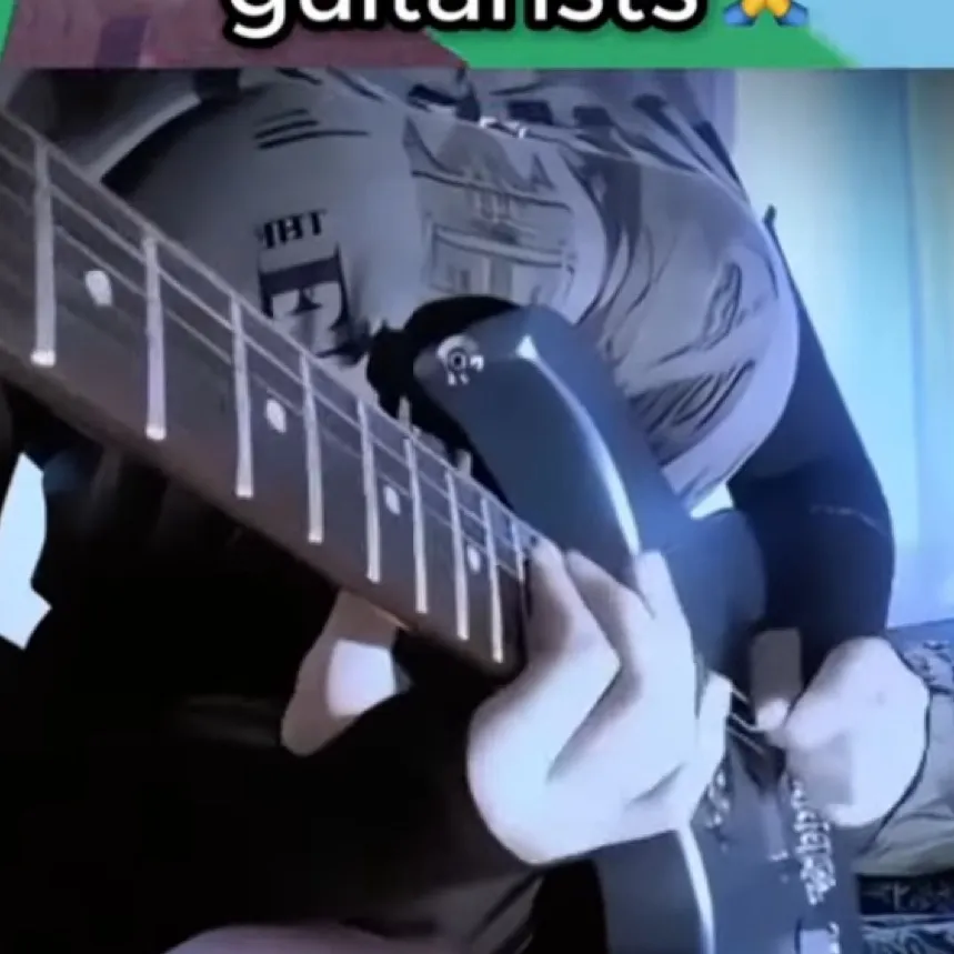 chat with ai character: Ruby