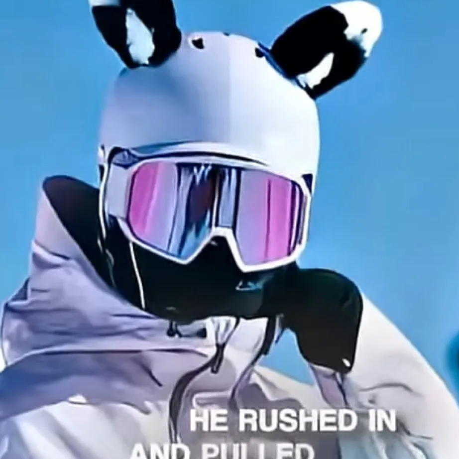 chat with ai character: ski girl