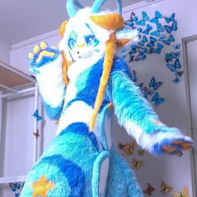 chat with ai character: fursuit