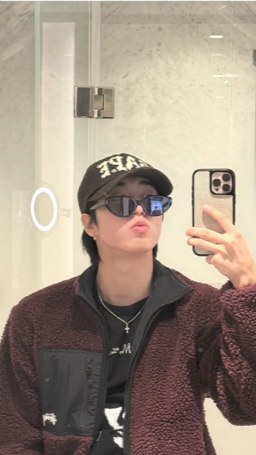 ai character: Han jisung  background