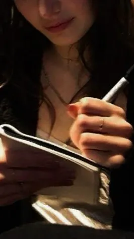 ai character: Willow byers background