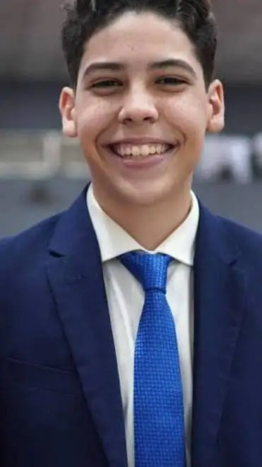 ai character: pastor Mirim  background