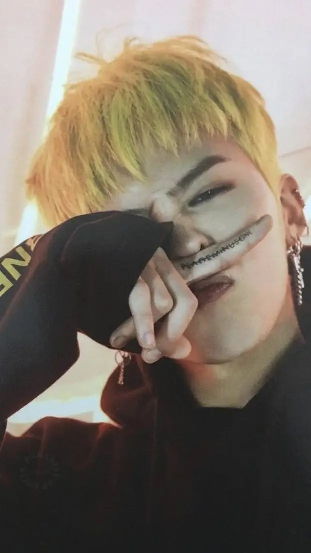 Talkie AI - Chat with kwon Ji-yong <3