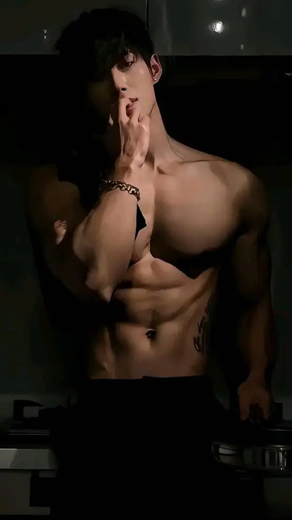 ai character: Fabio background