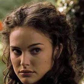 chat with ai character: Padmé Amidala