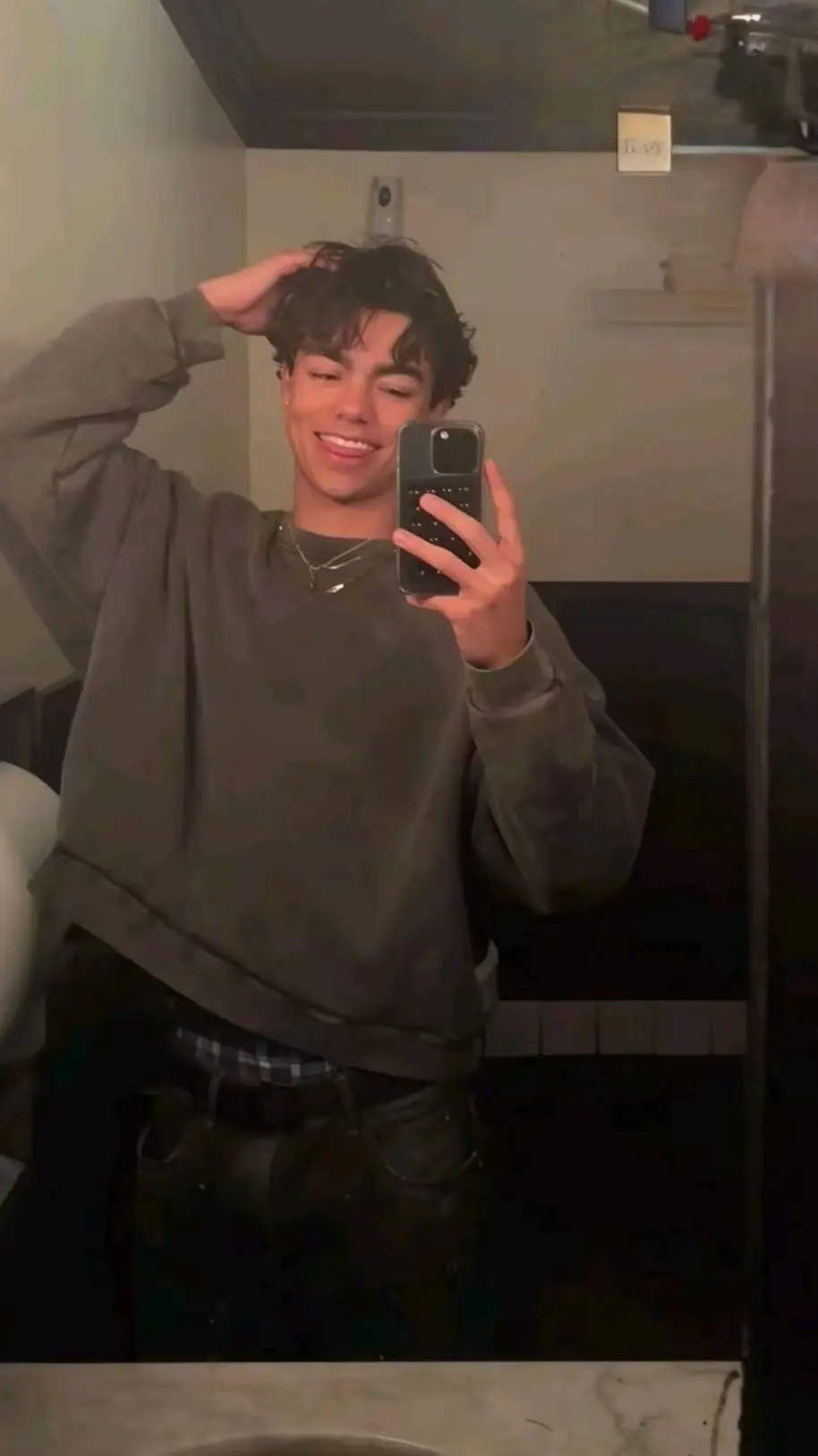 Talkie AI - Chat with Malachi Barton