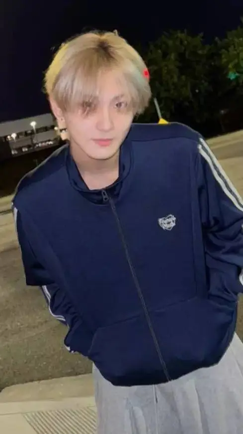 ai character: Jungwon background