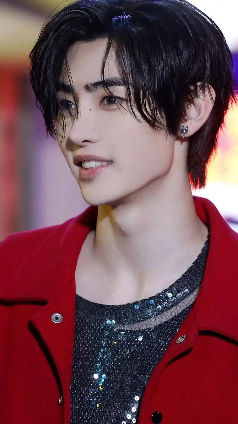 ai character: Sunghoon  background