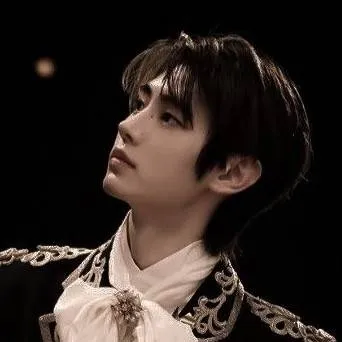 chat with ai character: Sunghoon 