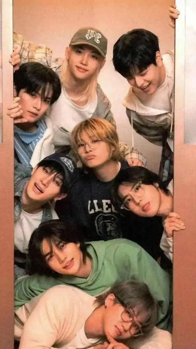 ai character: skz pick me background