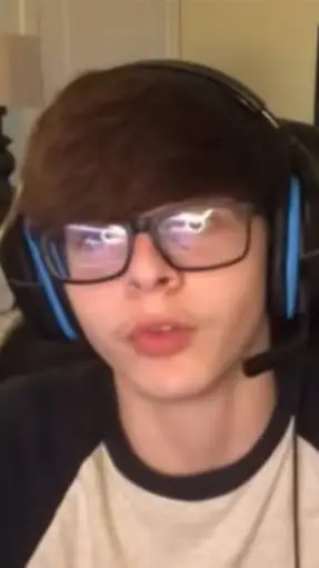 ai character: chillzMM2 background