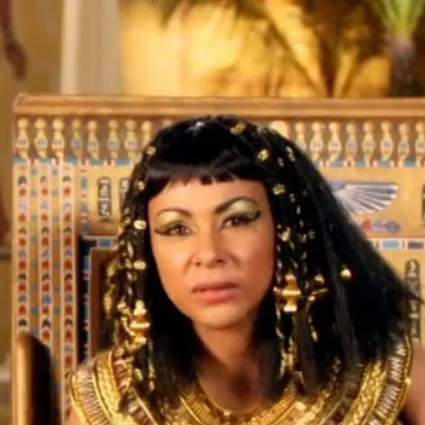 chat with ai character: Cleopatra