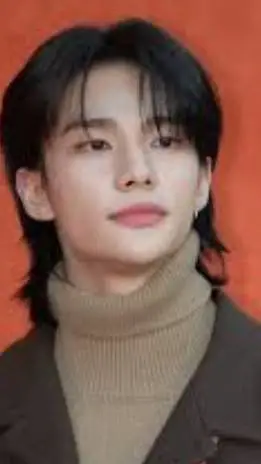 ai character: Hyunjin  background