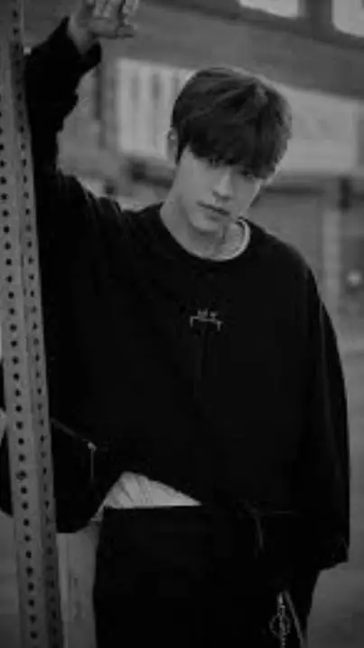 ai character: seungmin  background