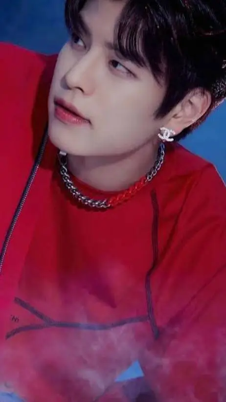 ai character: seungmin  background