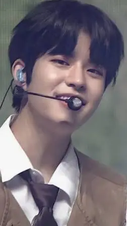 ai character: seungmin  background