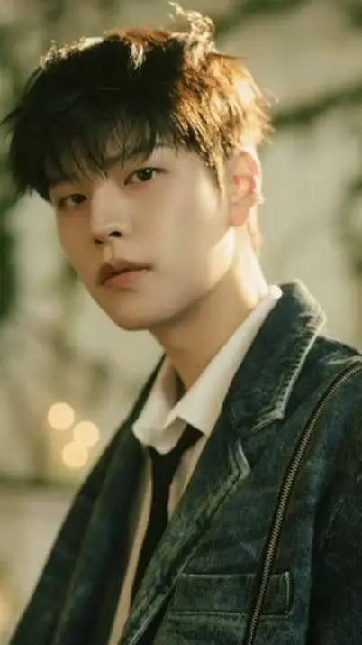 ai character: seungmin  background