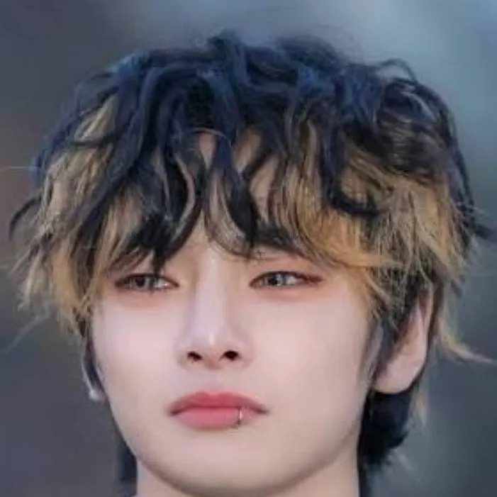 chat with ai character: Jeongin 