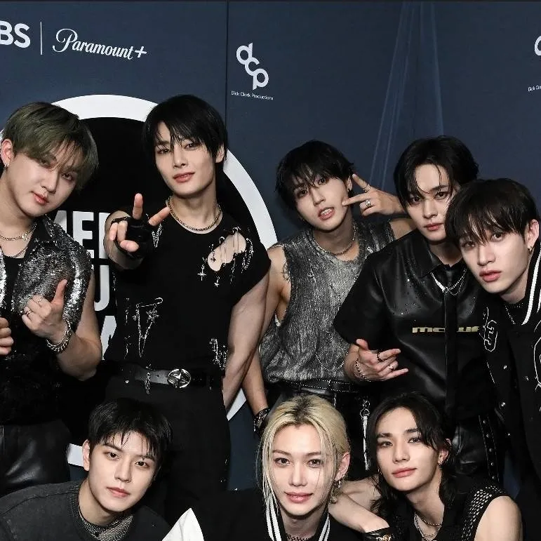 chat with ai character: ☆SKZ☆