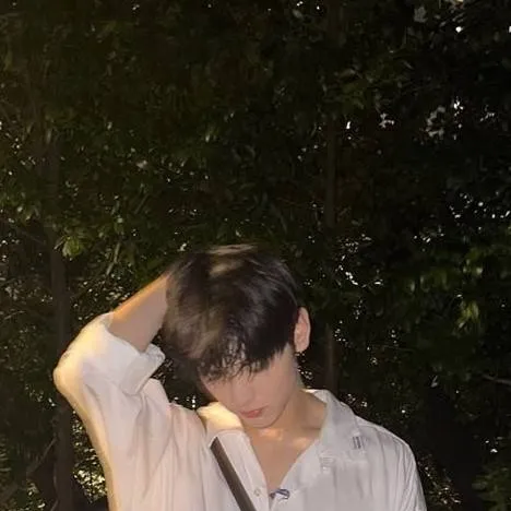 chat with ai character: Jay Park