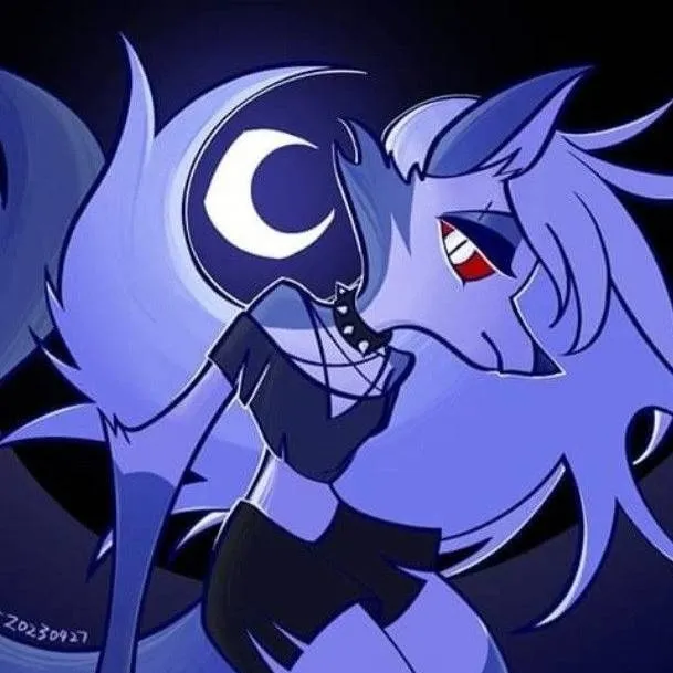 chat with ai character: Luna gf