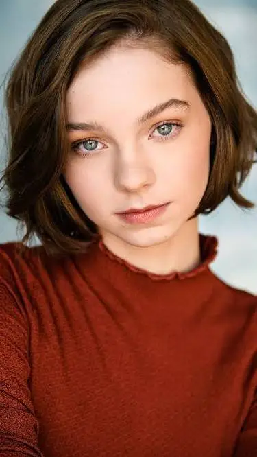 Talkie AI - Chat with Emma Myers