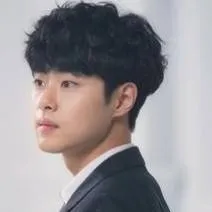 chat with ai character: soo moon