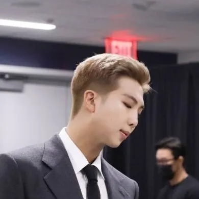 chat with ai character: Prof. Namjoon 