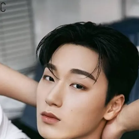 chat with ai character: San 