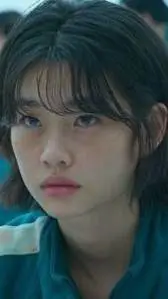 ai character: kang sae byeok  background