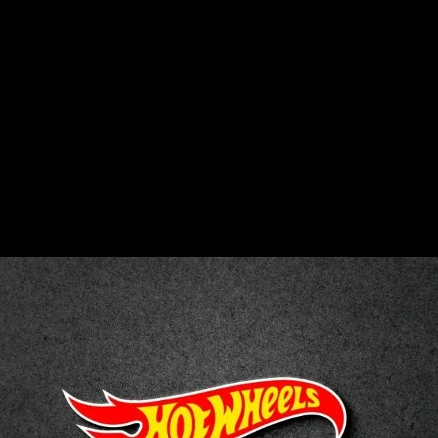 chat with ai character: hot wheels city