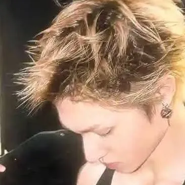 chat with ai character: Martin 💕