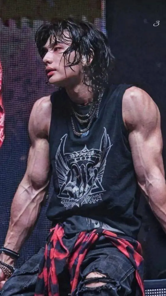 ai character: Hyunjin!! background