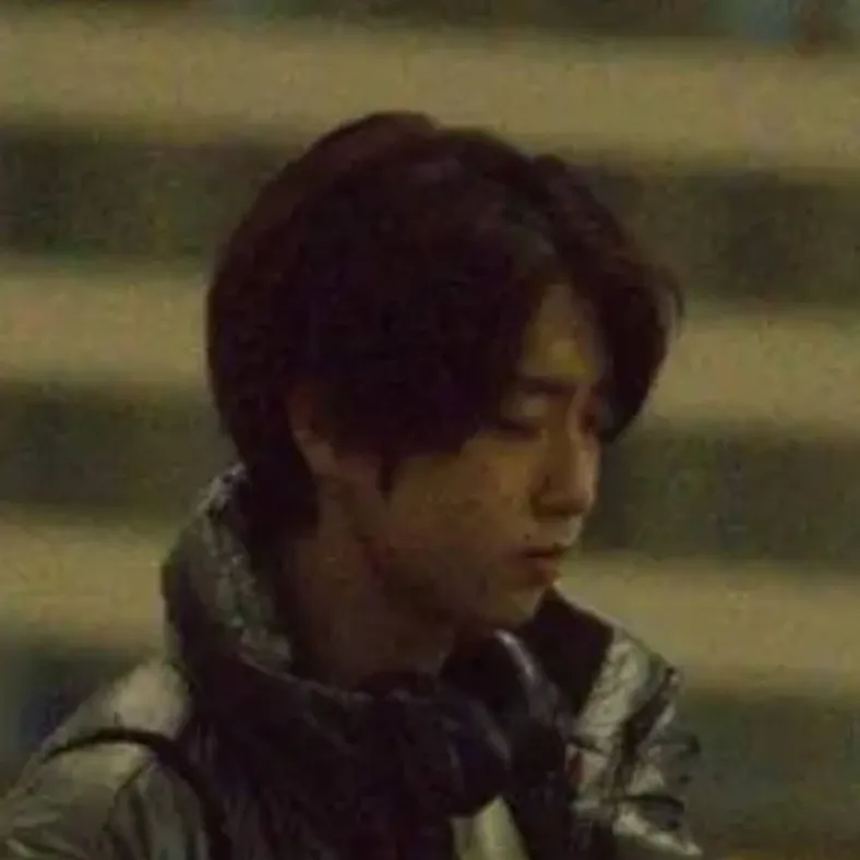 chat with ai character: Han Jisung 