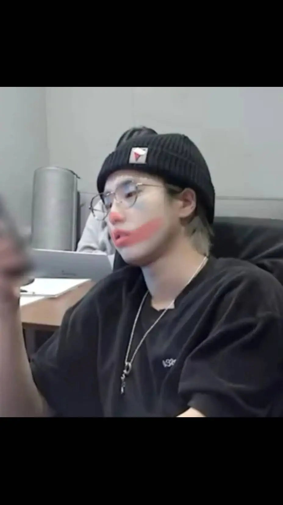 ai character: Han Jisung  background