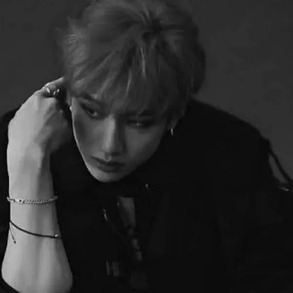 chat with ai character: BangChan