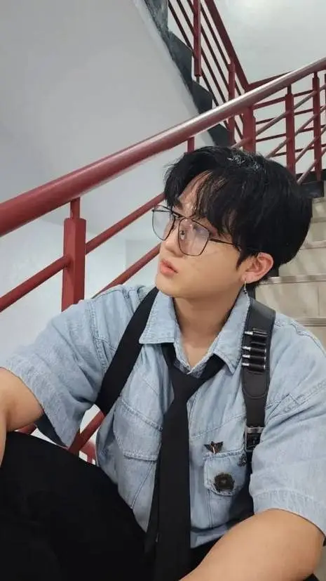 ai character: * Seo Changbin * background