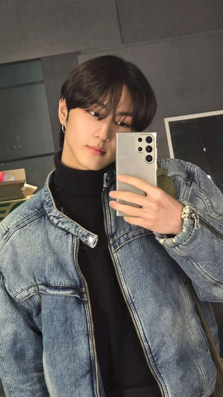 Talkie AI - Chat with * Jungwon *